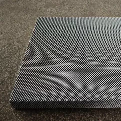 Schalldämmendes Mesh™ Panel