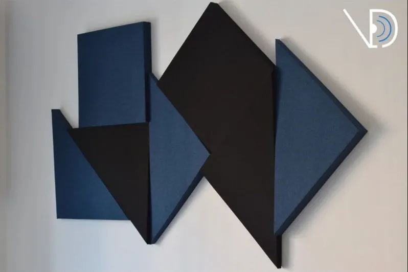Akustikplatten im VED ACUSTICA Showroom in Rom installiert
