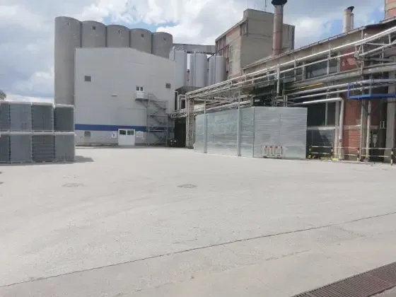 Schalldämmung einer berühmten Brauerei in Apatin, Serbien