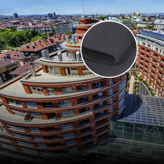 Akustische Behandlung am San Stefano Plaza