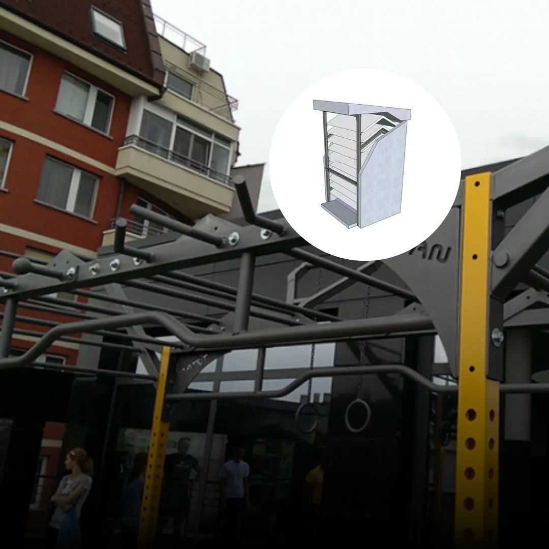 Schallabsorbierende Wandpaneele im Fitnessstudio in der Nähe der externen Klimaanlage installiert