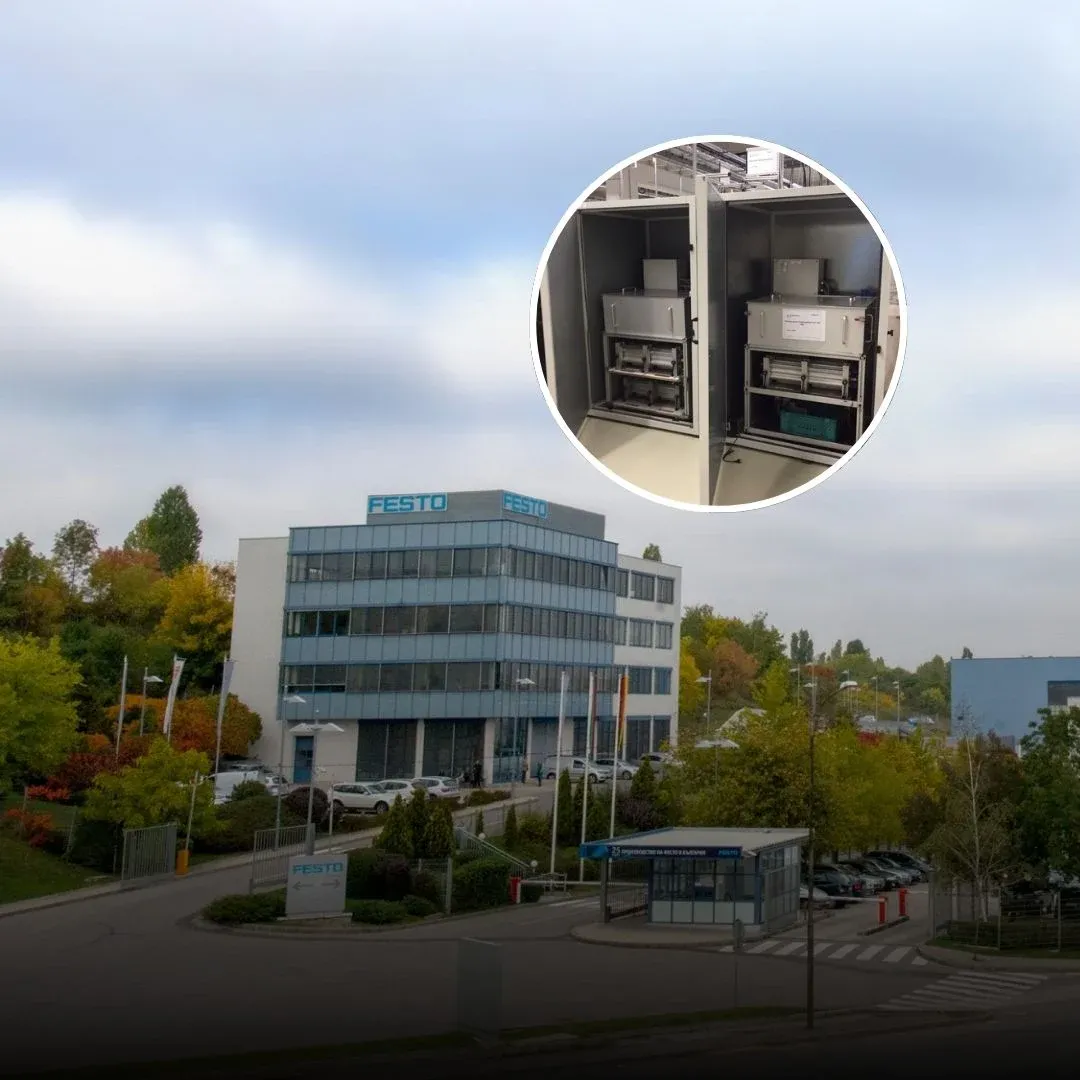 Maschinenschalldämmung in einer Produktionshalle, FESTO